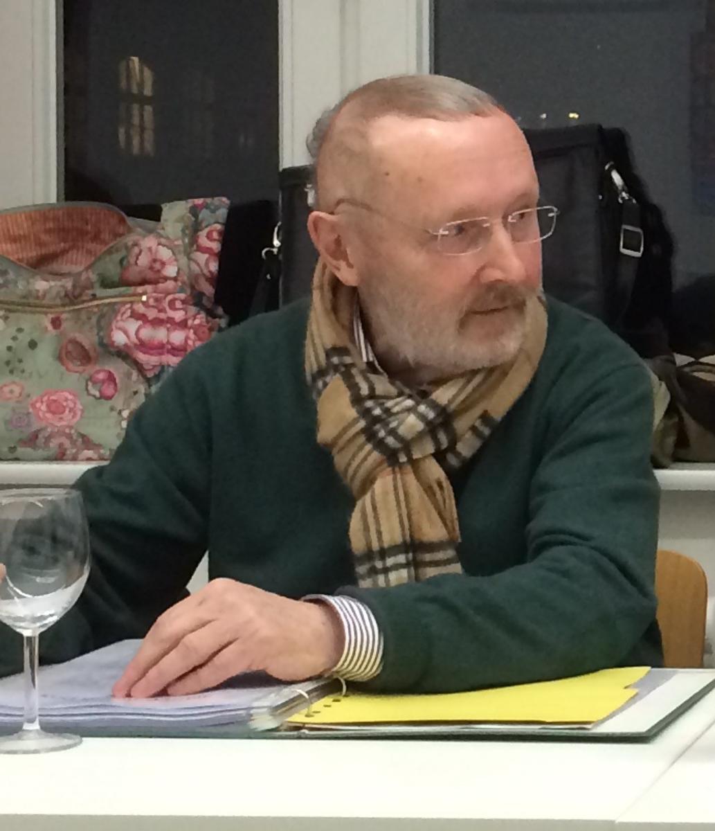 Peter Freund in einem der Volkshochschulkurse zur jiddischen Literatur, Foto von Birthe Nitz